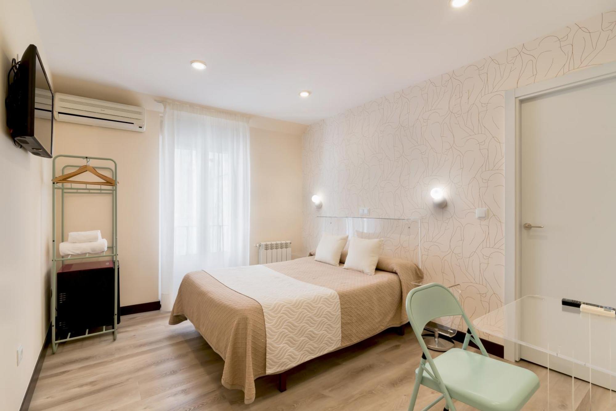 Hostal Art Madrid Extérieur photo
